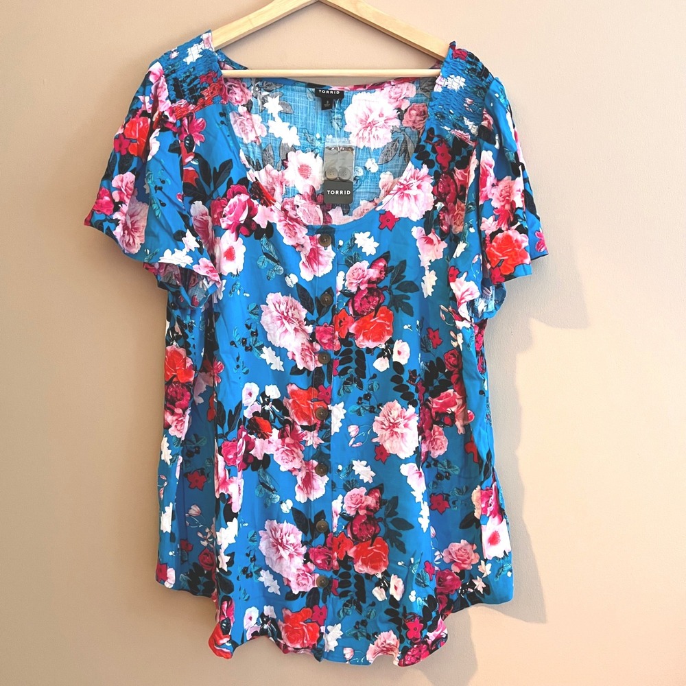 Torrid Blue Floral Button Front Smocked Shoulder Blouse Plus Size 3 NEW